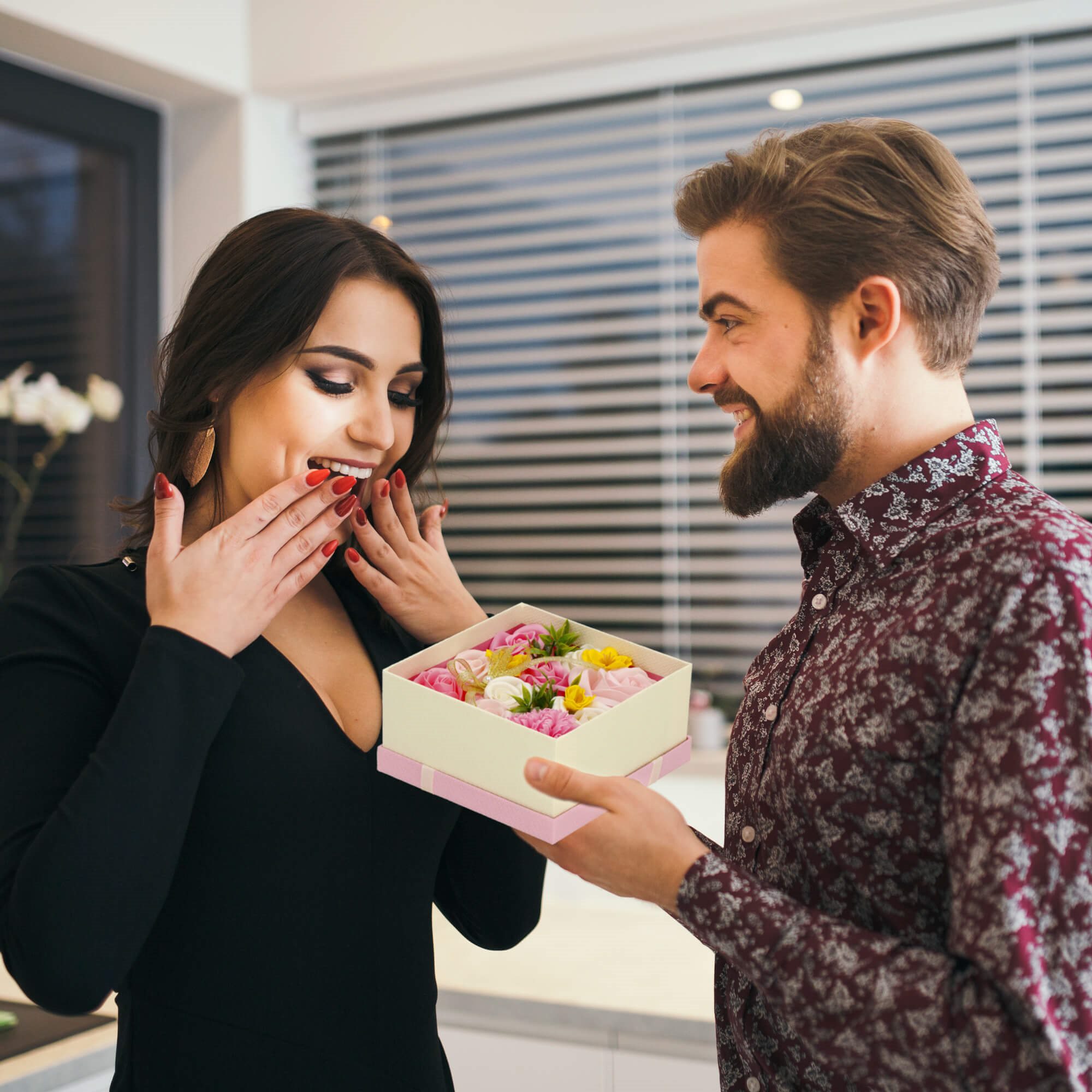 Kastīte ar 15 ziepju ziediem Springos HA7446 Ziedu kaste Kastīte ar 15 ziepju ziediem Springos HA7446 Ziedu kaste