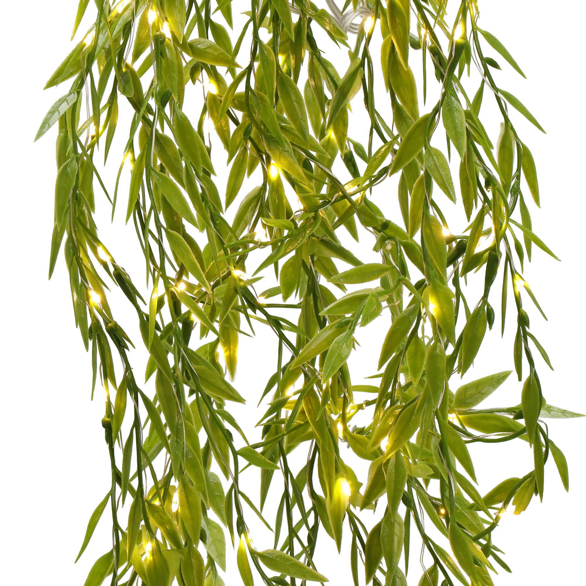 LED virtene ar mākslīgajām Ruskusa lapām LED virtene ar mākslīgajām Ruskusa lapām