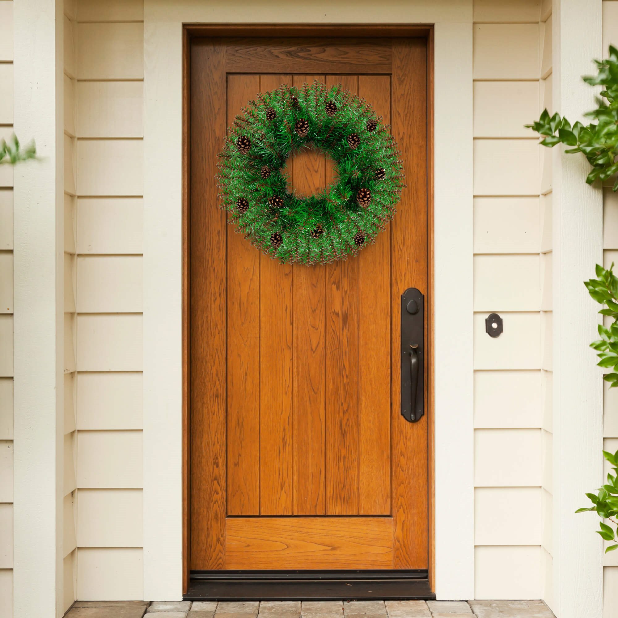 vainags durvīm 45 cm mākslīgā dekorācija ar čiekuriem vainags durvīm 45 cm mākslīgā dekorācija ar čiekuriem